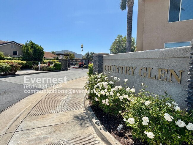 Building Photo - 3-Bedroom, 2.5-Bathroom Home with Modern A...
