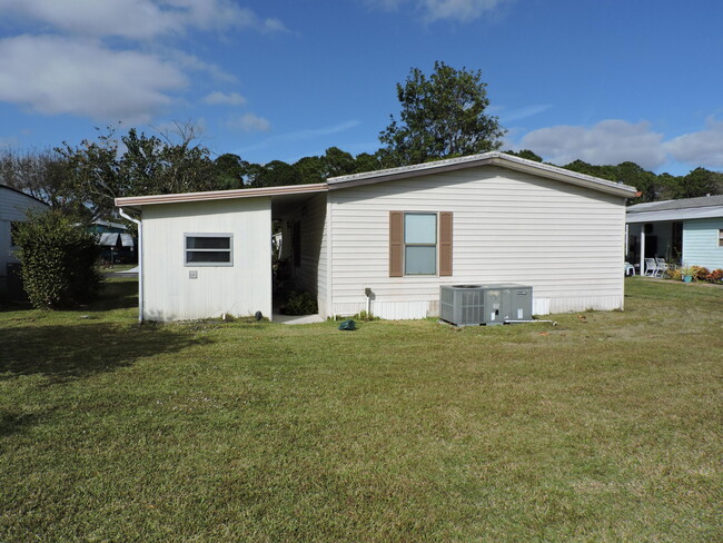 Building Photo - 4684 SE Corkwood Terrace