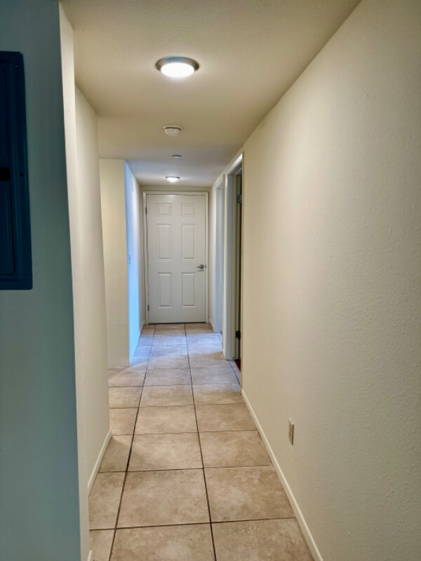 Building Photo - 3821 Mentone Ave