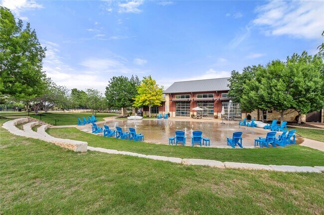 Building Photo - 116 Beneteau Dr