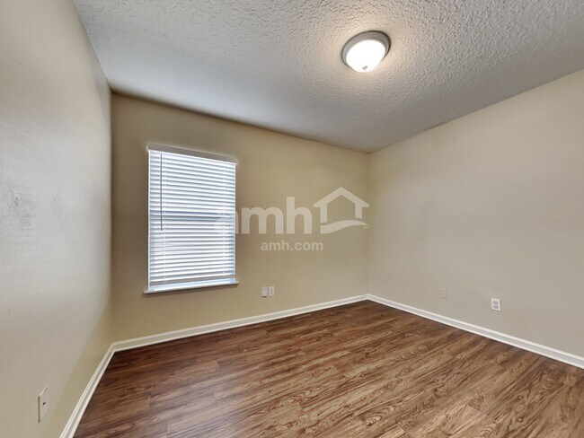 Building Photo - 1472 Redbird Creek Dr