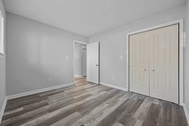 Building Photo - Charming 2-Bedroom Condo Near the Beach
