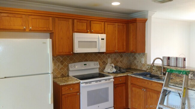 Building Photo - 8107 Big Pine Way