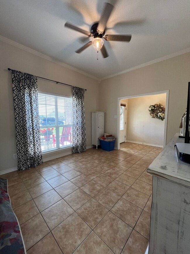 Building Photo - 1535 Glenwood Dr