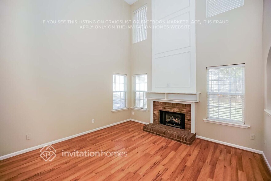 Building Photo - 12601 Cedar Crossings Dr