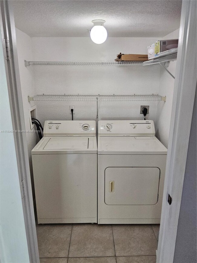 Building Photo - 20930 SW 87th Ave