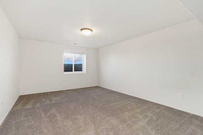 Building Photo - 1810 Covered Bridge Pkwy