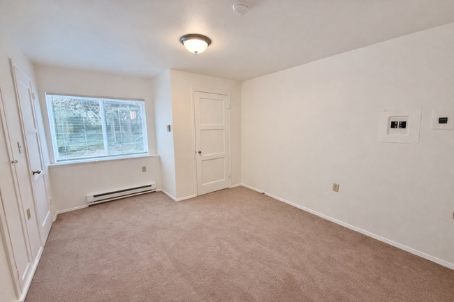 Building Photo - 3bd/3ba Seattle Home