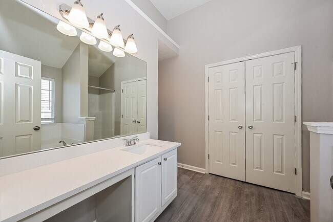 Building Photo - 1231 Quail Hunt Dr