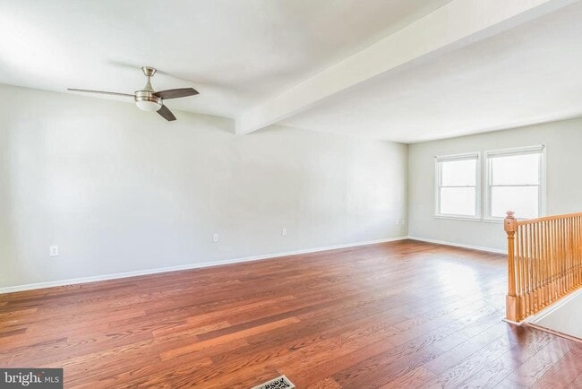 Building Photo - 14 Greystone Cir