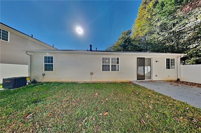 Building Photo - 274 Windcroft Ln NW