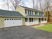 Building Photo - 1332 Redwood Cir