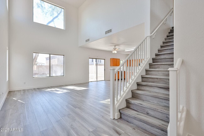 Building Photo - 17317 W Acapulco Ln