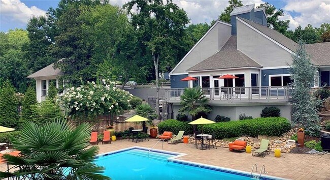 Building Photo - 7100 Roswell Rd