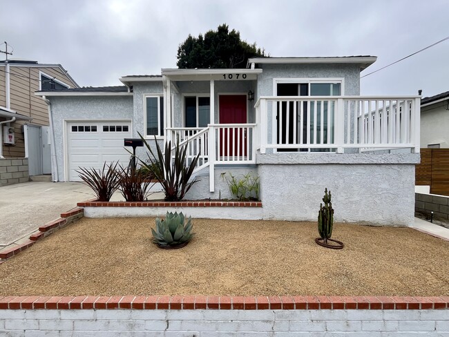 Building Photo - 1070 10th St