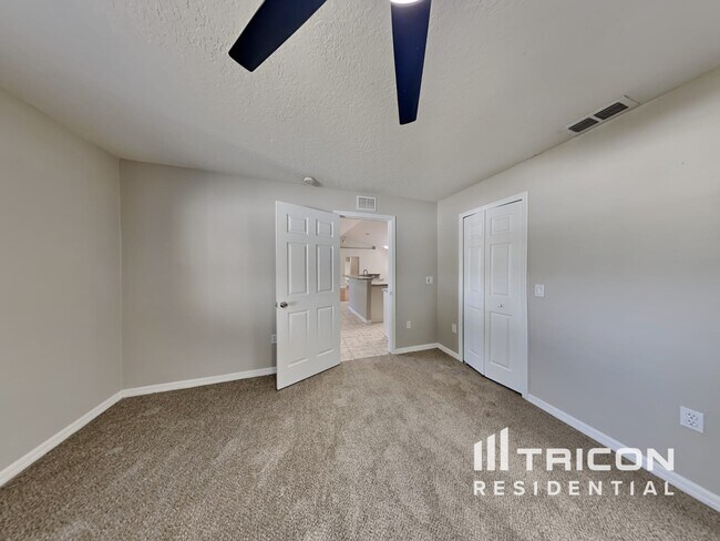 Building Photo - 128 Bud Hollow Dr