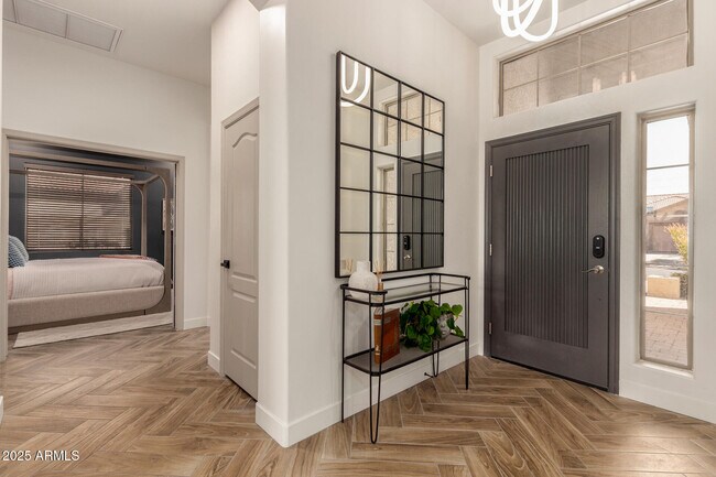 Building Photo - 10502 E Posada Ave