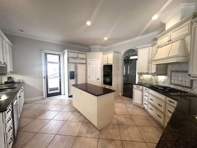 Building Photo - 5027 Keeneland Cir