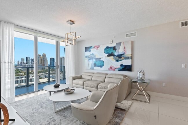 Building Photo - 300 Sunny Isles Blvd