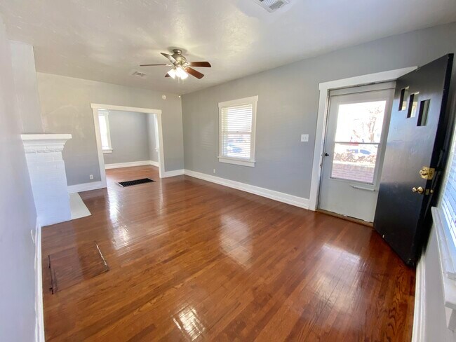 Living room - 2812 NW 15th St