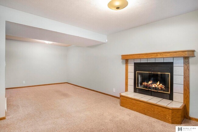 Building Photo - 124 Cedar Cir