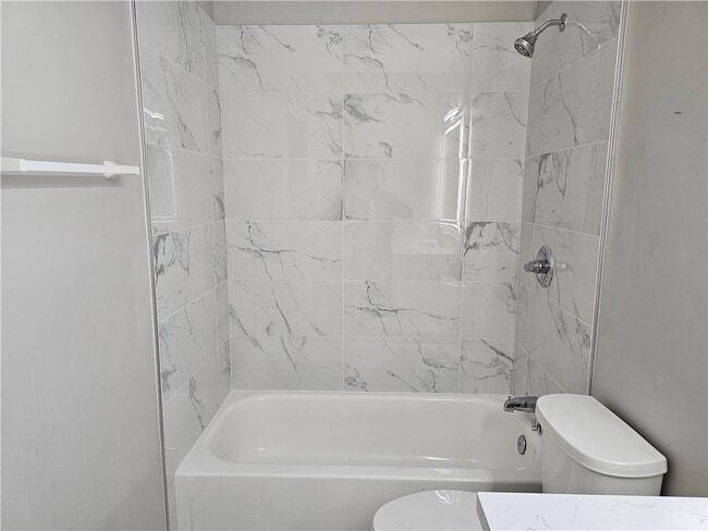 Building Photo - 3351 Governors Ct