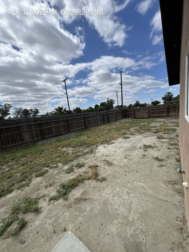 Building Photo - Charming 4 Bedroom House For Rent!!