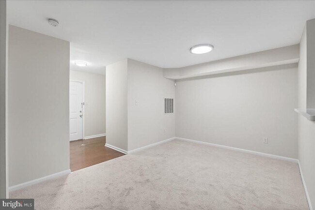 Building Photo - 11709 Karbon Hill Ct