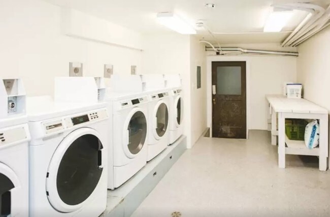 Building Photo - 4522 Brooklyn Ave NE