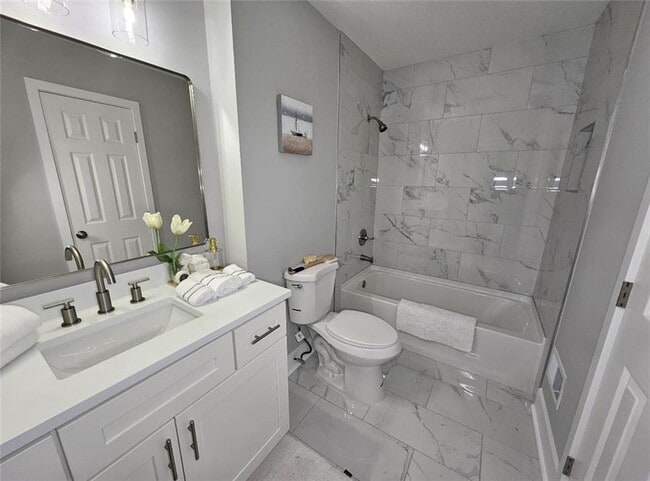 Building Photo - 2968 McGlynn Ct