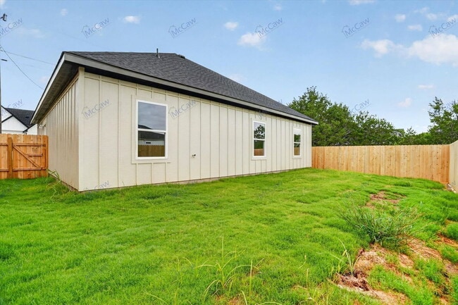 Building Photo - 5849 Black Pine Cir