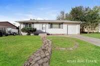 Building Photo - 828 Querida Dr