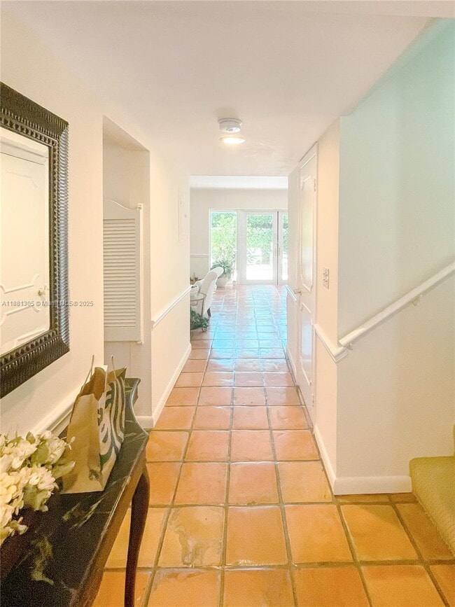 Building Photo - 7526 SW 58th Ave