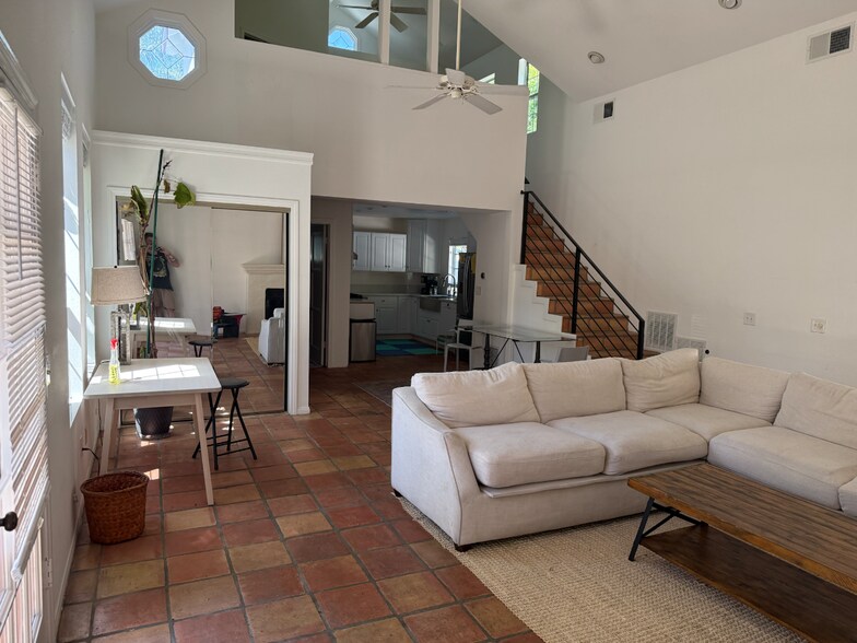 Building Photo - 5408 Morella Ave