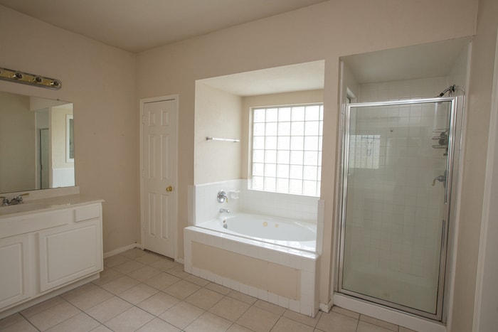 Building Photo - 15535 Downford Dr