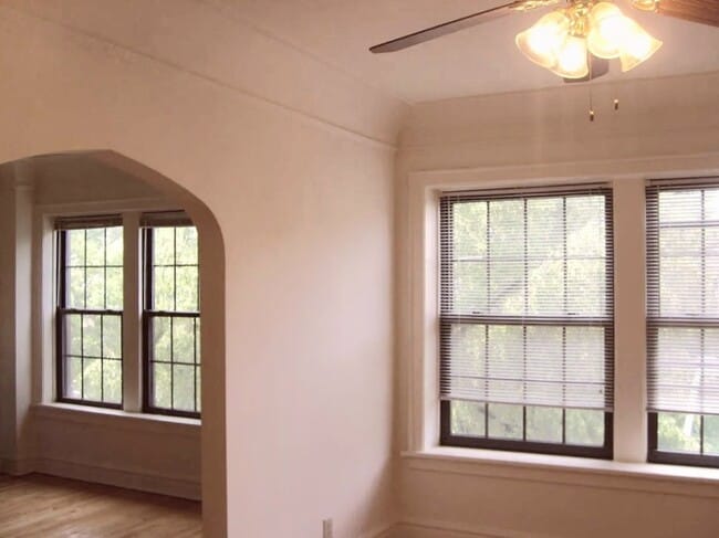 Building Photo - 1123 Washington Blvd