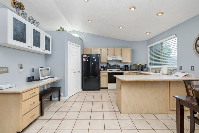 Building Photo - 4113 Cheltonham Way