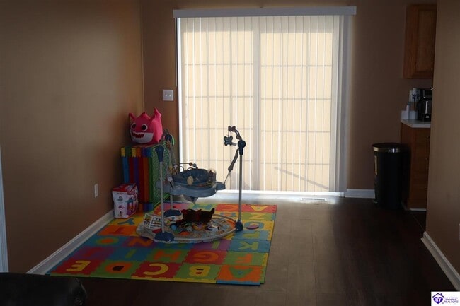 Building Photo - 101 Joy Ct