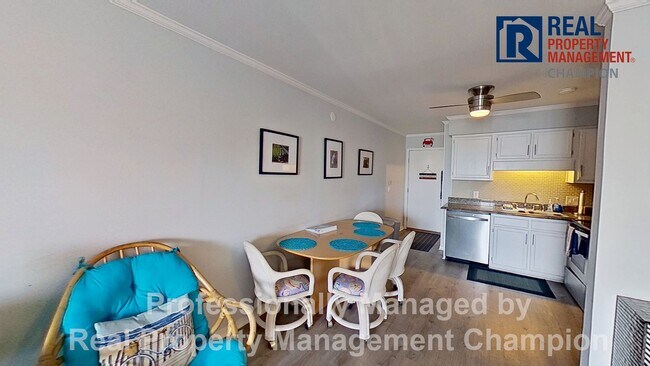 Building Photo - Year Round Fully Furnished Ocean View Condo on Carolina Beach