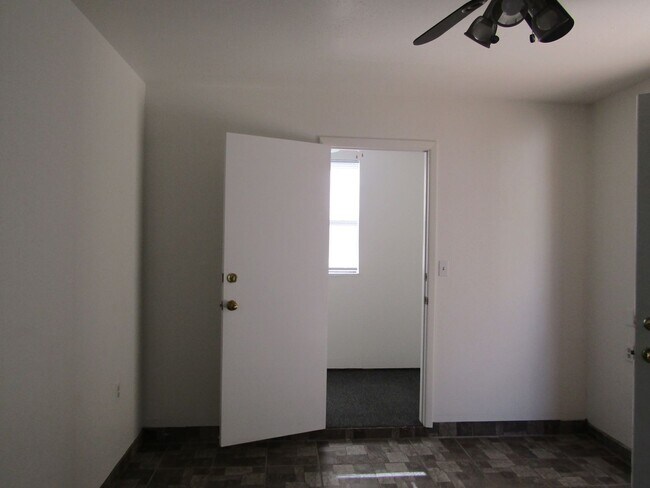Building Photo - 6529 Justin Ln