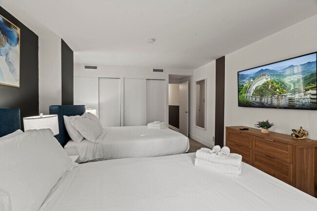 Building Photo - 111-23 N 15th St