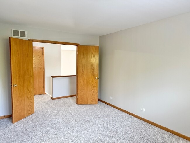 Building Photo - 2955 Belle Ln