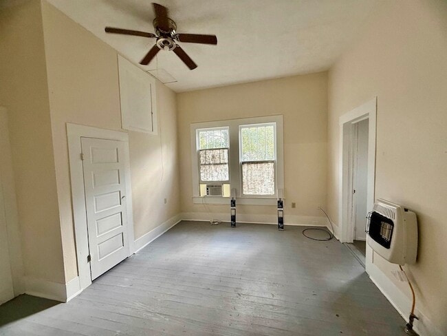 Building Photo - 470 S 3rd St