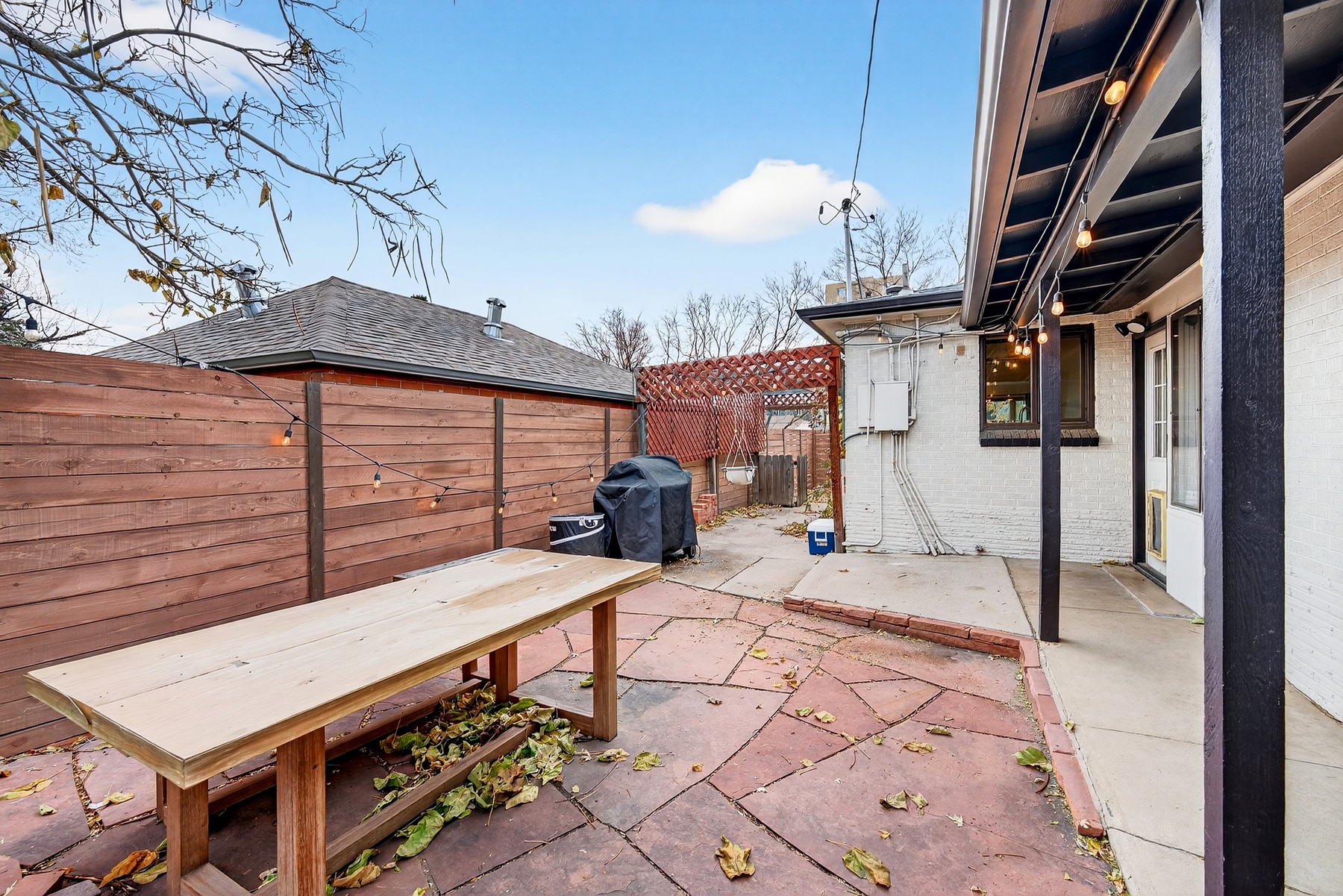 Building Photo - 2618 Meade St