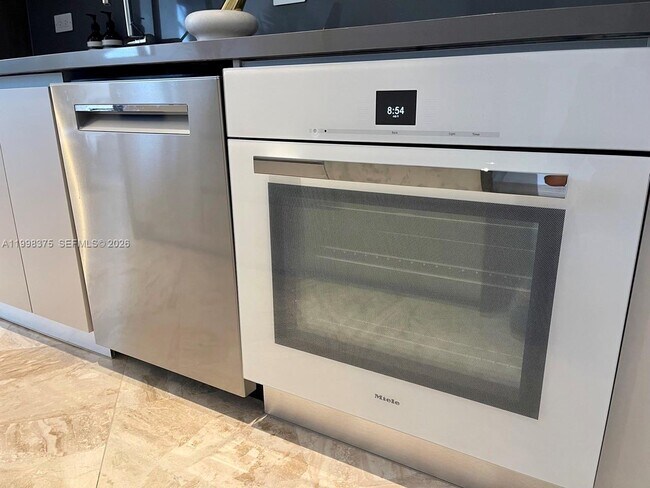 Building Photo - 3470 E Coast Ave