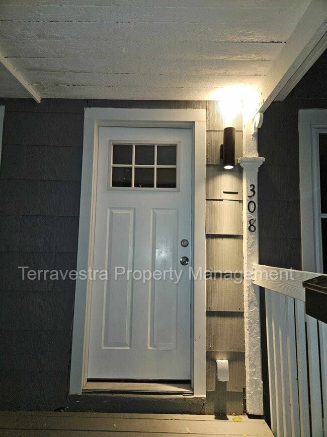 Building Photo - 2 Bed in Millville! Single family