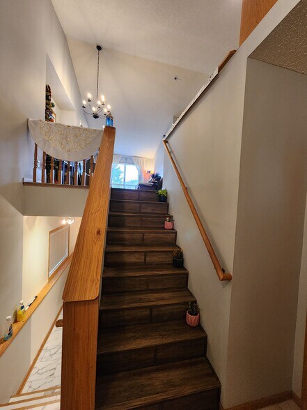 Building Photo - 5375 140th Ave NW