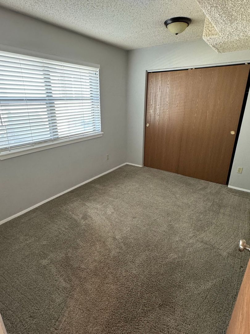 Building Photo - 1945 Arapahoe Ave