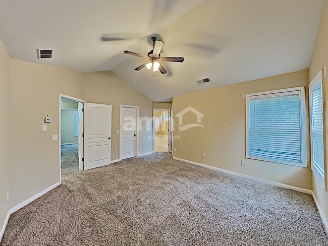 Building Photo - 368 Downing Creek Trl