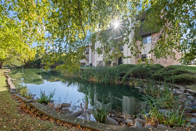 Building Photo - 201 N Waters Edge Dr
